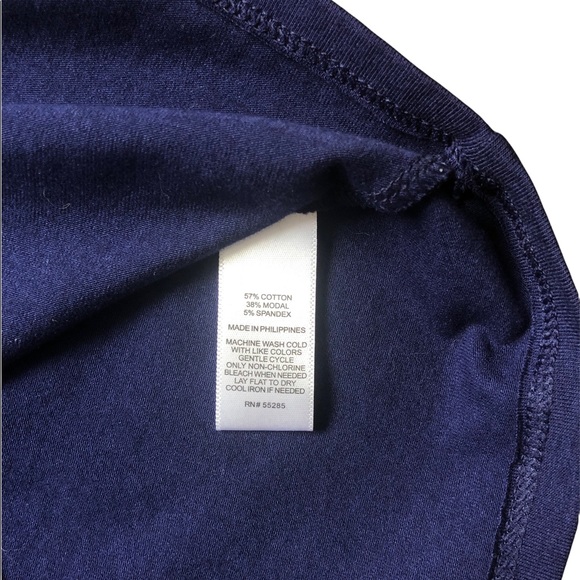 Express Cut-Out Shoulder Top - Picture 6 of 6